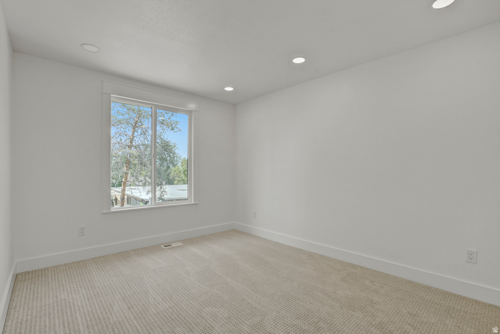 9420 S STREATHAM RD Sandy, UT 84070