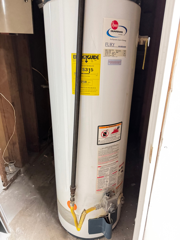 35 AIRLANE DR Clearfield, UT 84015