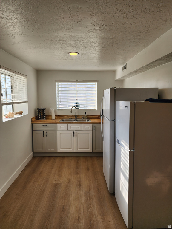 3279 S PLUM TREE LN Bountiful, UT 84010