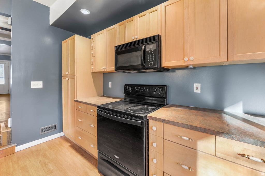 243 S 6TH ST Tooele, UT 84074