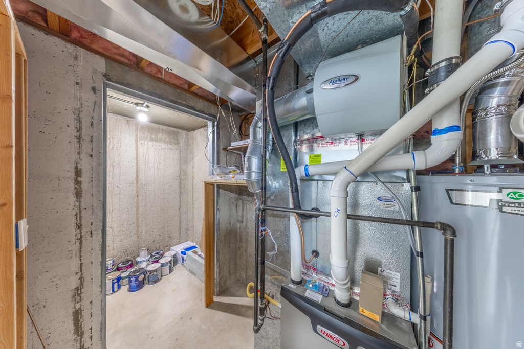 593 S 900 E Layton, UT 84041