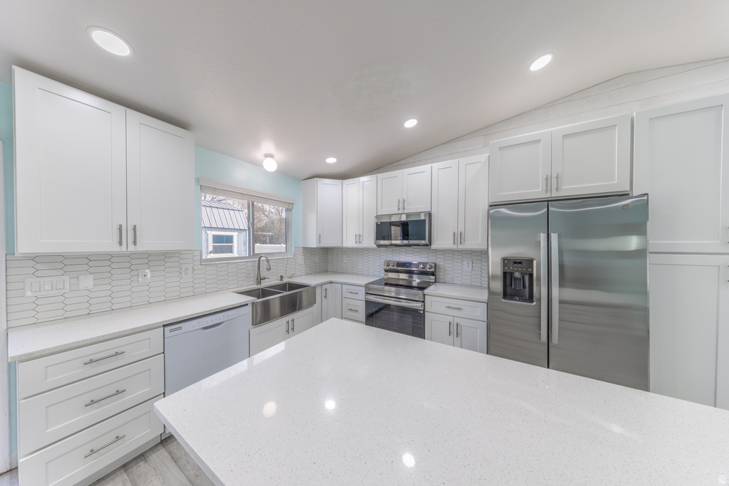 593 S 900 E Layton, UT 84041