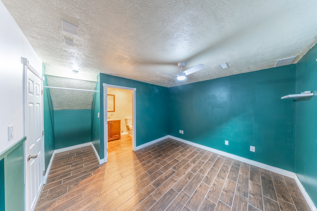 593 S 900 E Layton, UT 84041