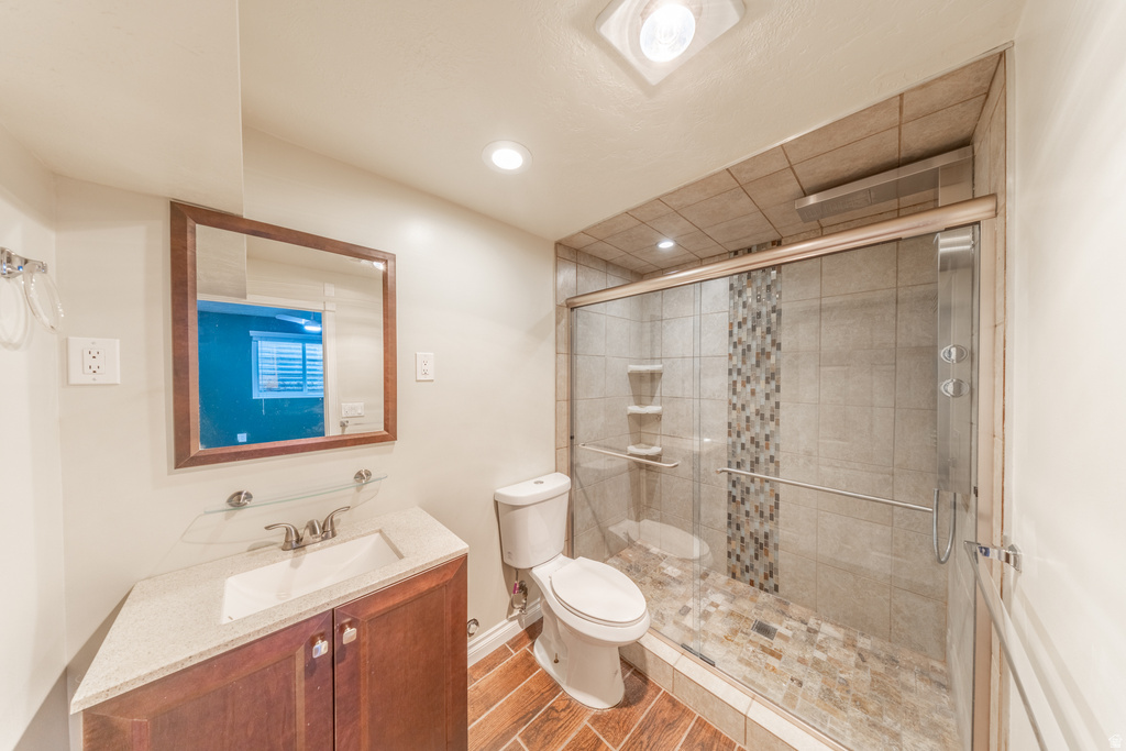 593 S 900 E Layton, UT 84041