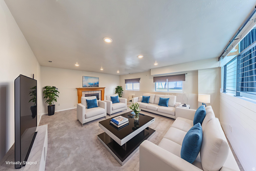 593 S 900 E Layton, UT 84041