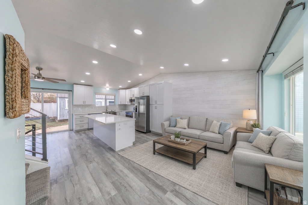 593 S 900 E Layton, UT 84041