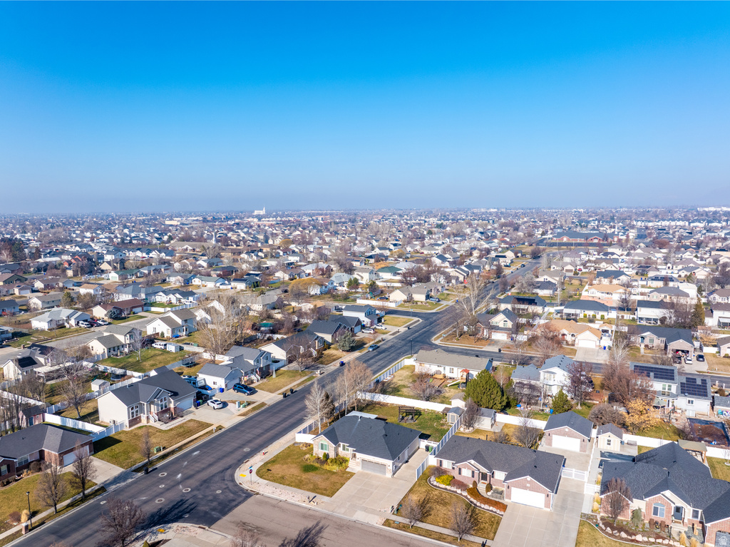 1466 W 2425 S Syracuse, UT 84075