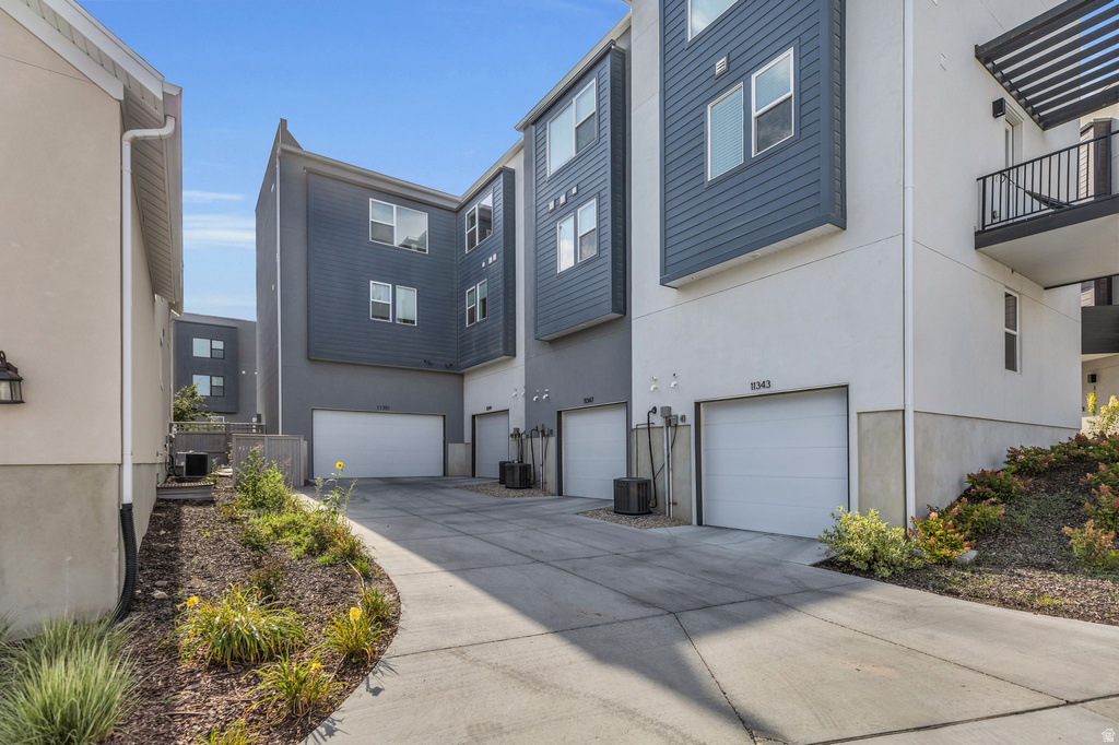 11349 S WILLOW WALK DR South Jordan, UT 84009