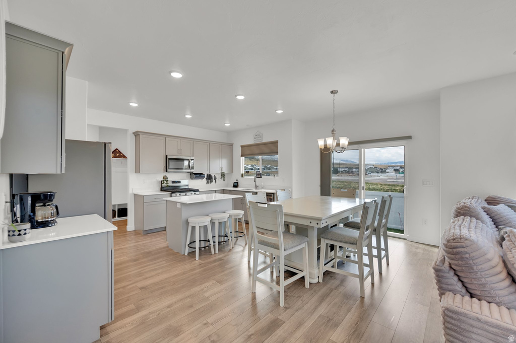 2080 E COLETTE ST Lake Point, UT 84074