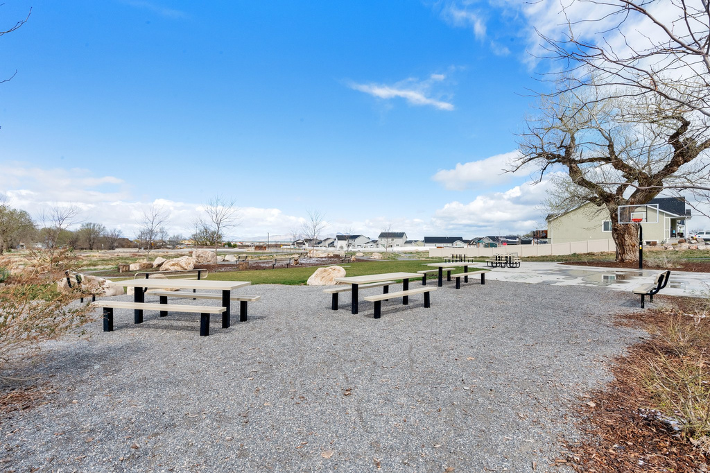 2080 E COLETTE ST Lake Point, UT 84074