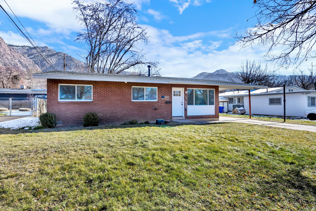 584 ECCLES AVE Ogden, UT 84404