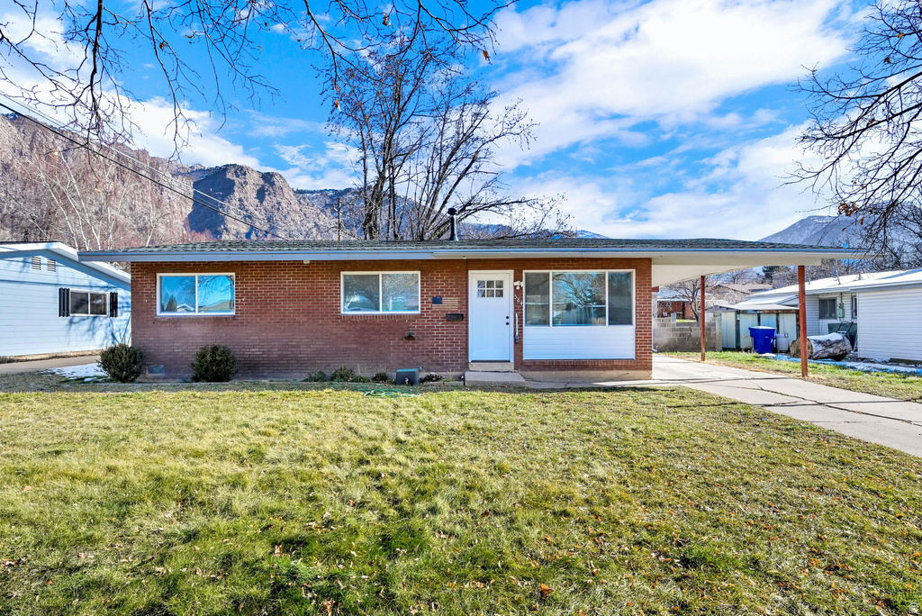584 ECCLES AVE Ogden, UT 84404