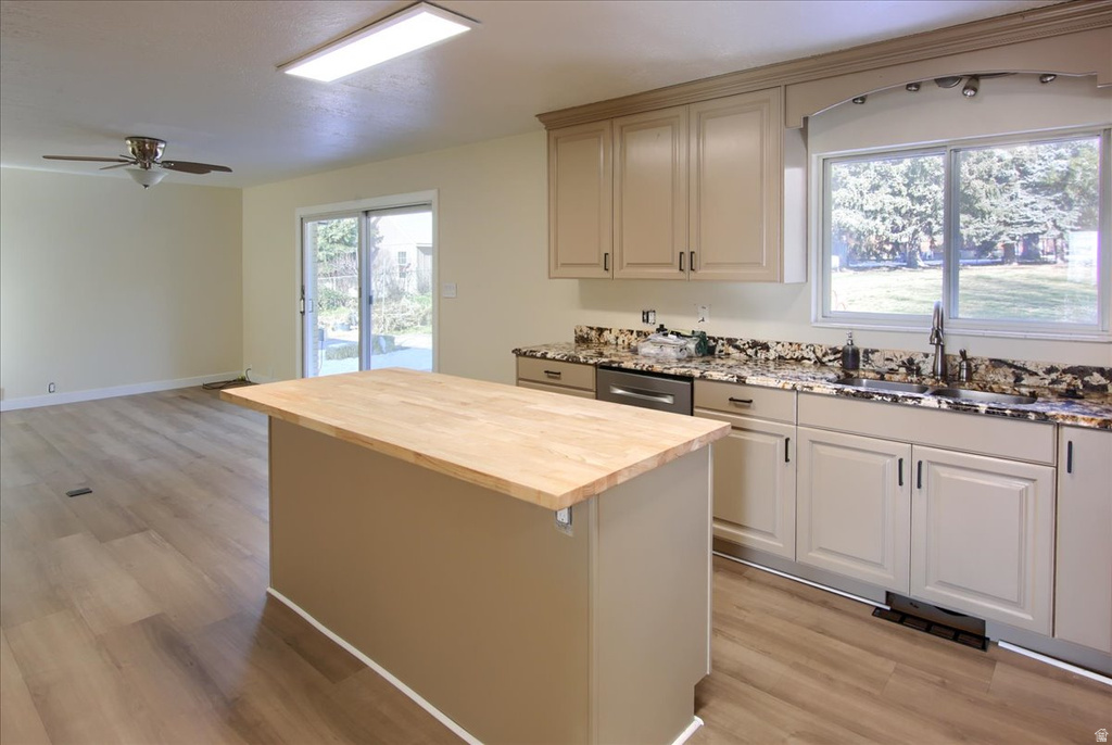 458 W 4125 N Pleasant View, UT 84414