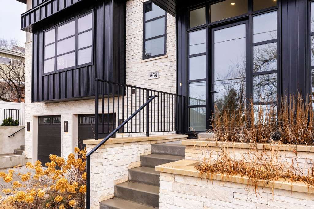 664 N EAST CAPITOL ST Salt Lake City, UT 84103