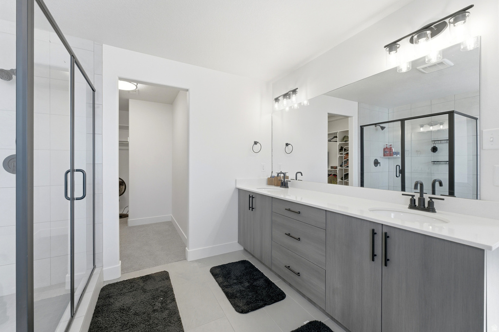 1664 W 2975 S #B Syracuse, UT 84075