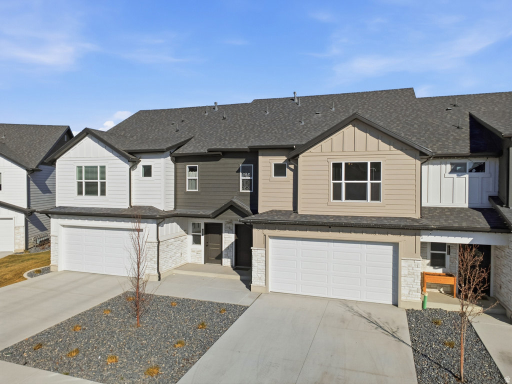 1664 W 2975 S #B Syracuse, UT 84075