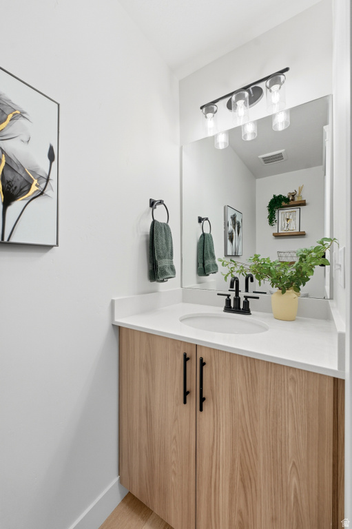 1664 W 2975 S #B Syracuse, UT 84075