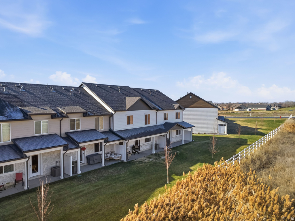 1664 W 2975 S #B Syracuse, UT 84075