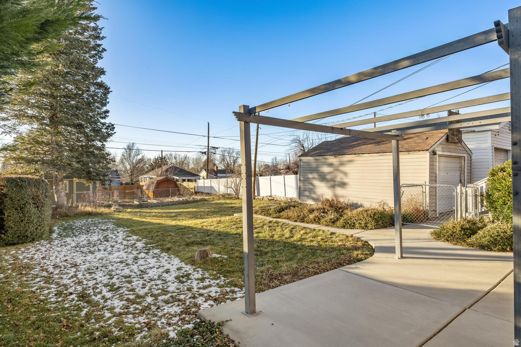 1898 S NEVADA ST Salt Lake City, UT 84108