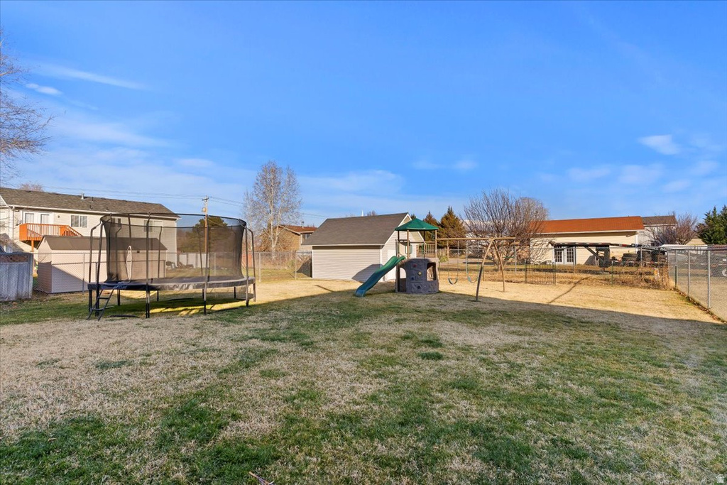 2266 N 2290 W Clinton, UT 84015