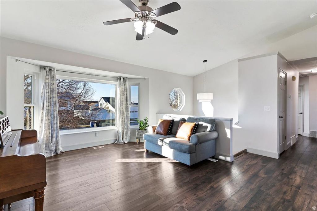 2266 N 2290 W Clinton, UT 84015