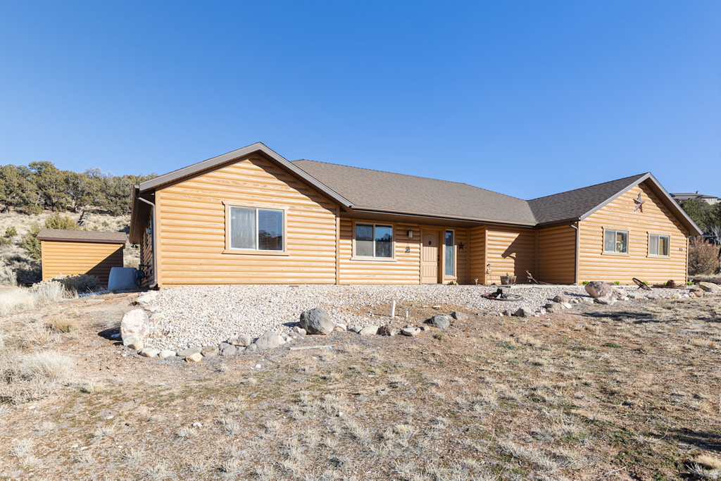 915 S CANYON DR Cedar City, UT 84720