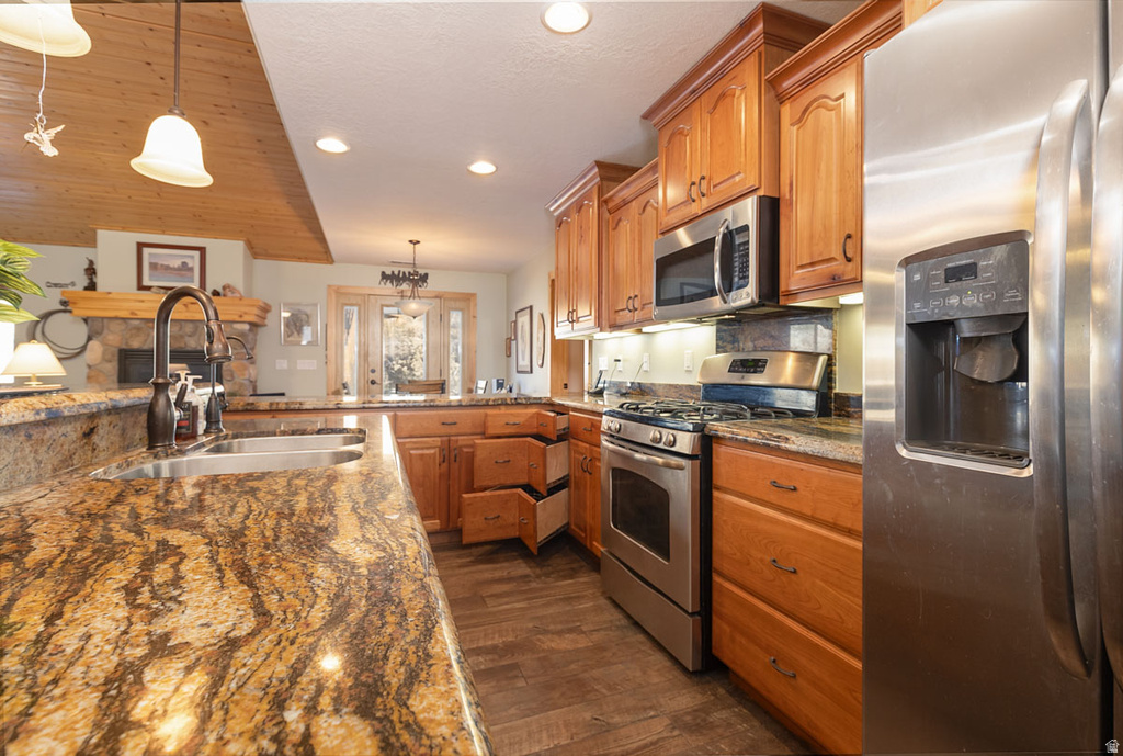 915 S CANYON DR Cedar City, UT 84720