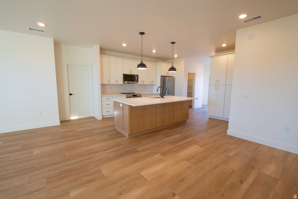 112 SHOPPMAN #60 Page, AZ 86040