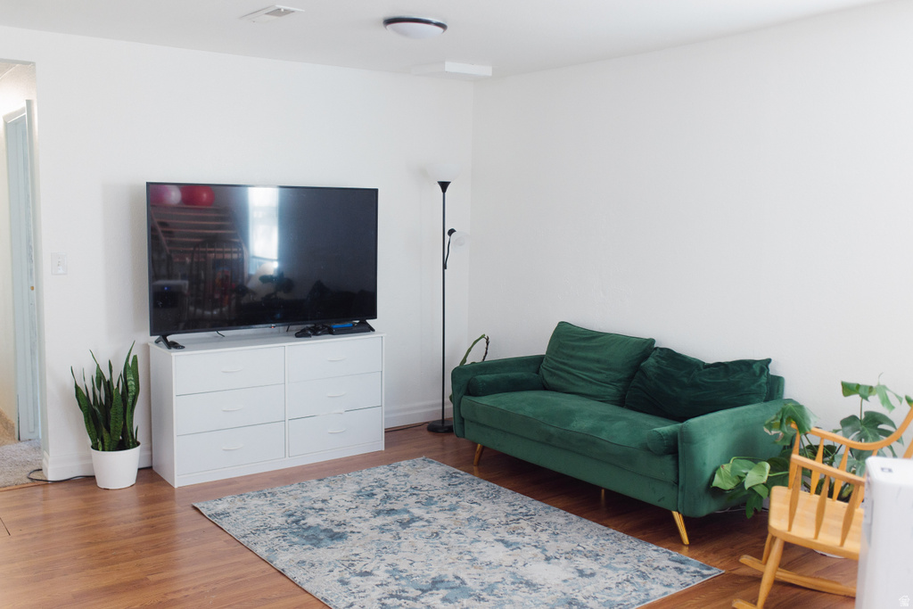 311 W CENTER ST Springville, UT 84663