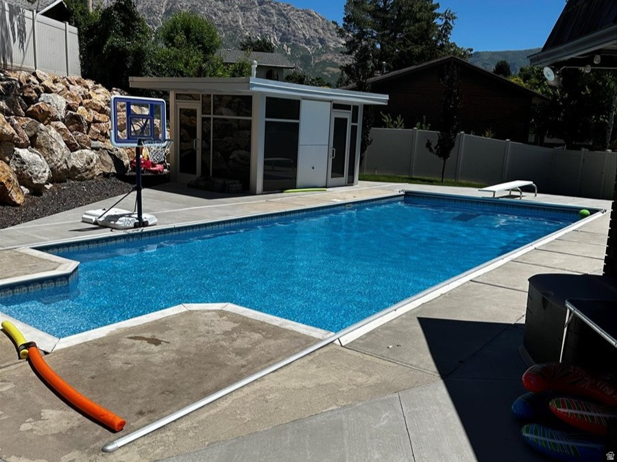 266 E 3250 N North Ogden, UT 84414