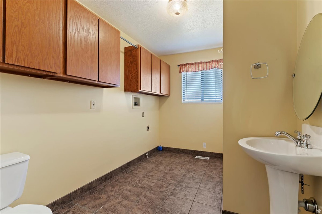 704 N 3500 W West Point, UT 84015