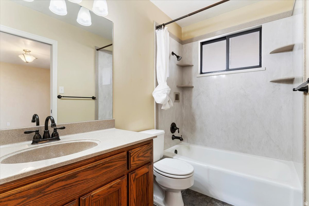 704 N 3500 W West Point, UT 84015