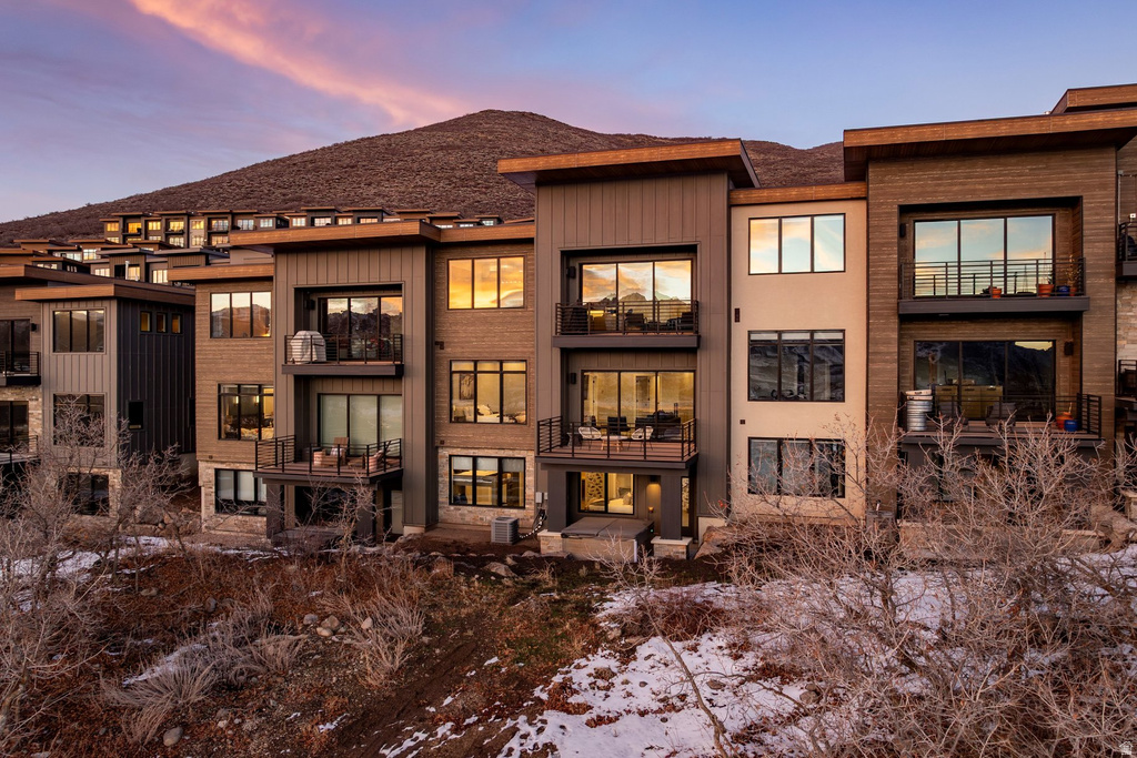 848 E KLAIM DR #5 Hideout, UT 84036