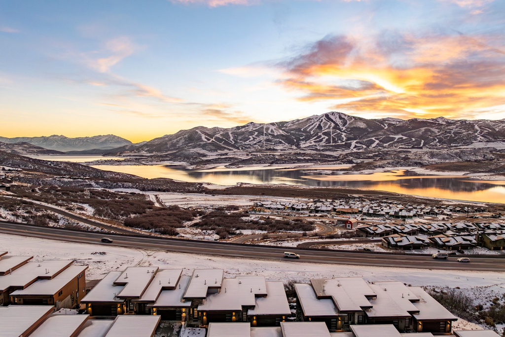 848 E KLAIM DR #5 Hideout, UT 84036