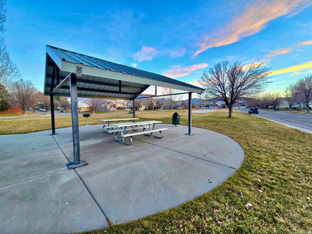 290 W 1430 N Tooele, UT 84074