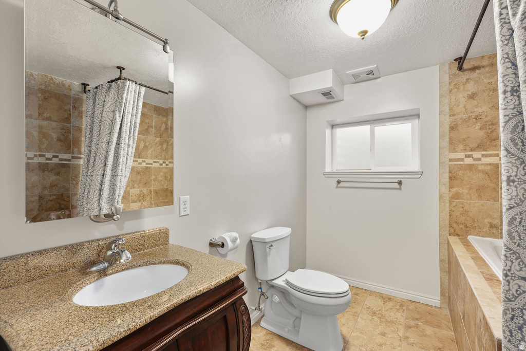 1852 E SHAY LN South Weber, UT 84405