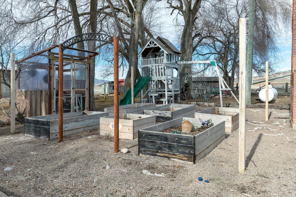 2396 W 7400 N Preston, ID 83263