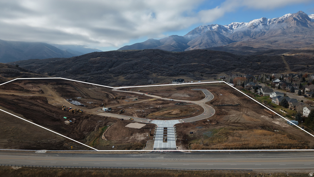 6795 N 5200 W Mountain Green, UT 84050