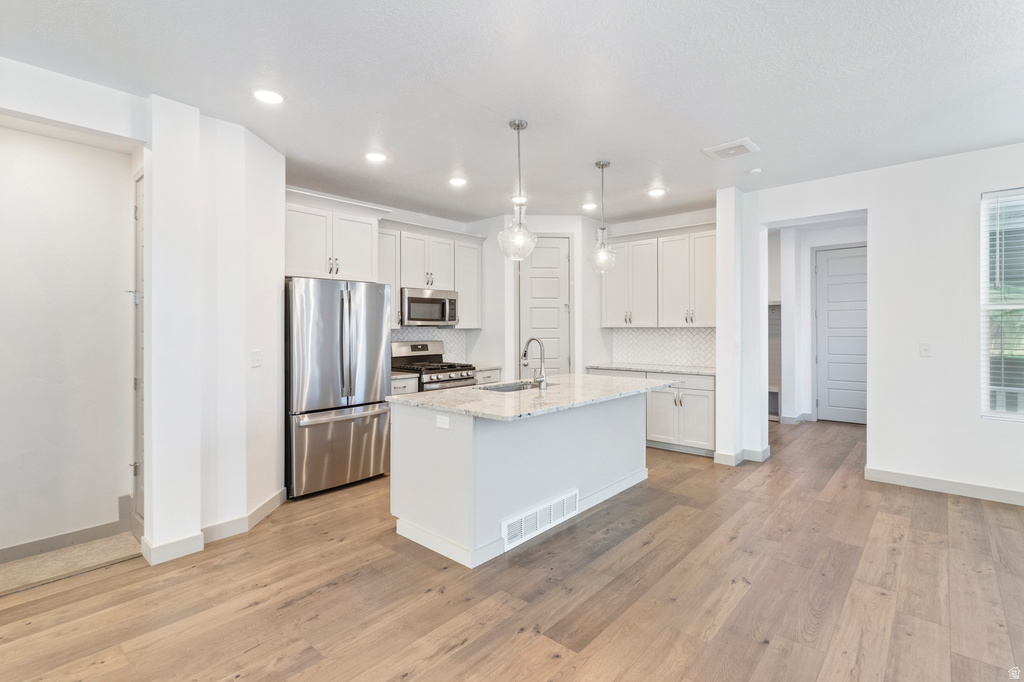 11576 S DORIAN DR South Jordan, UT 84009