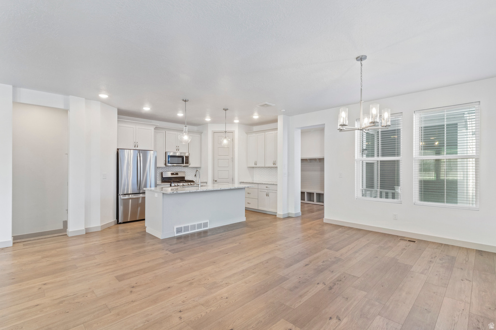 11576 S DORIAN DR South Jordan, UT 84009
