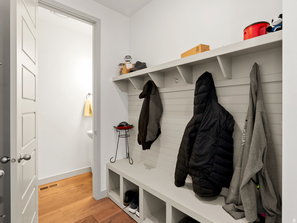 11576 S DORIAN DR South Jordan, UT 84009