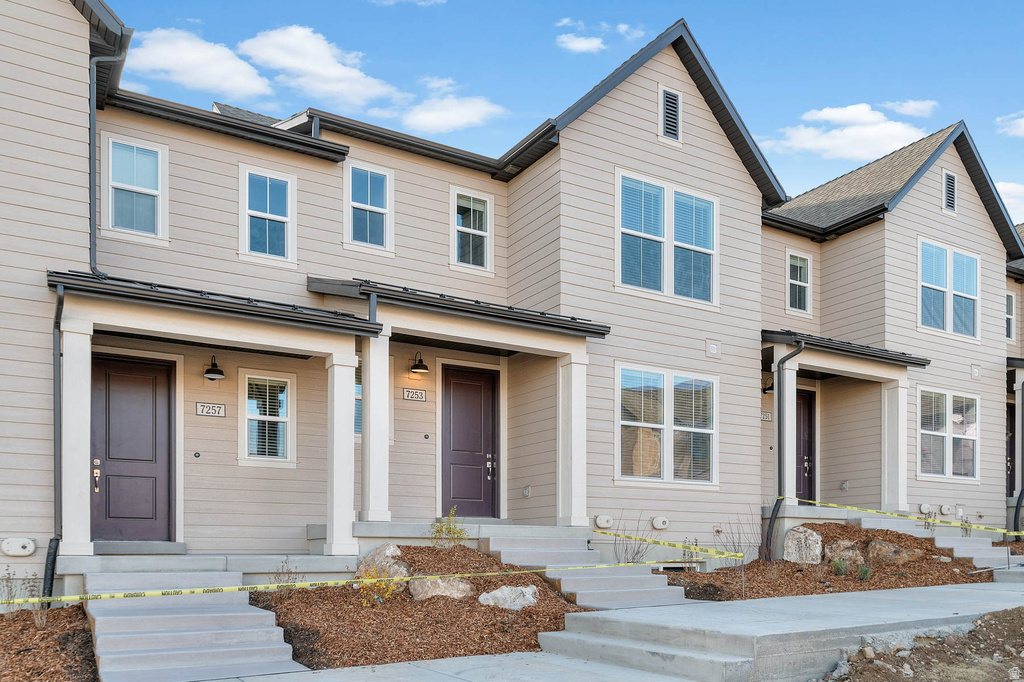 7253 S CAMPION DR West Jordan, UT 84081