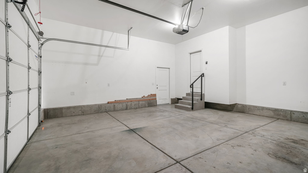 9534 S OAKESON CT South Jordan, UT 84095