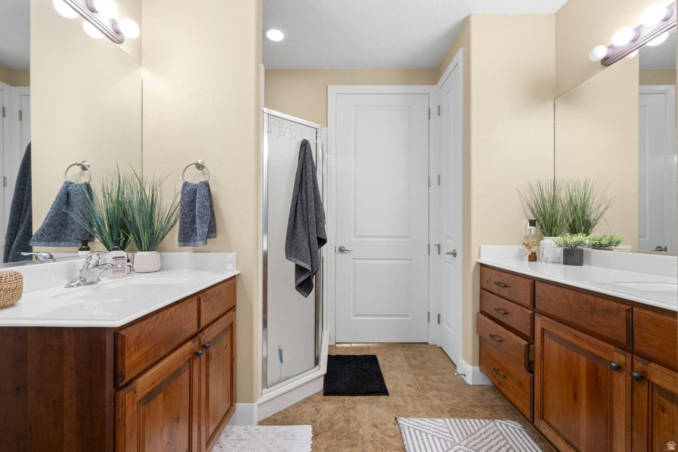 225 N COUNTRY LN #93 St George, UT 84770