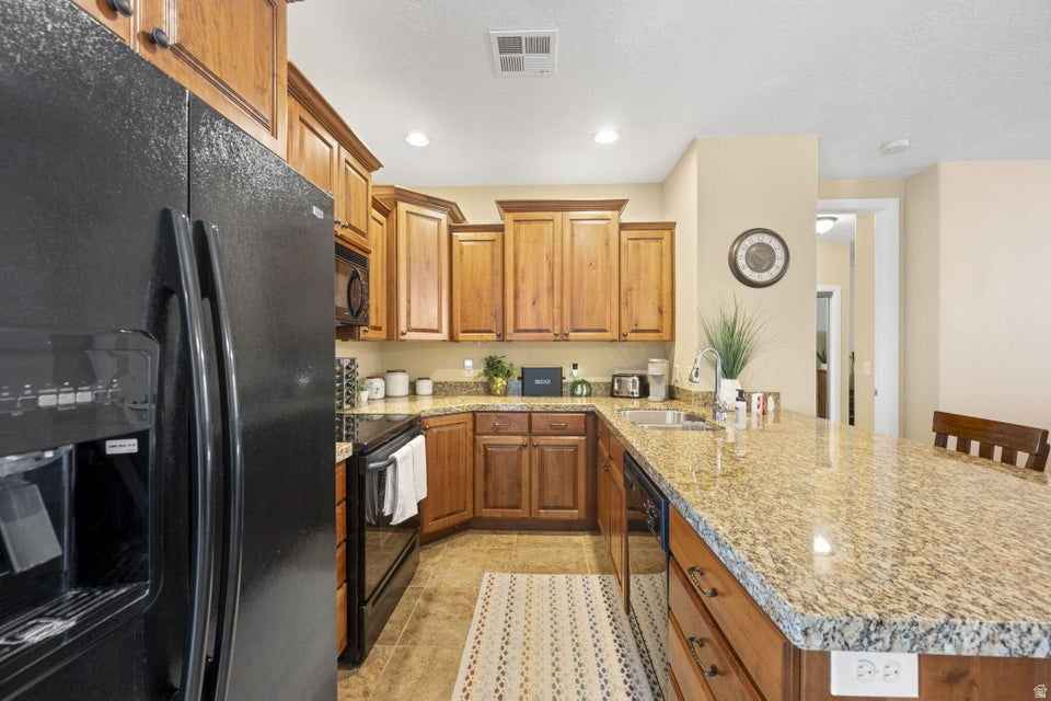 225 N COUNTRY LN #93 St George, UT 84770