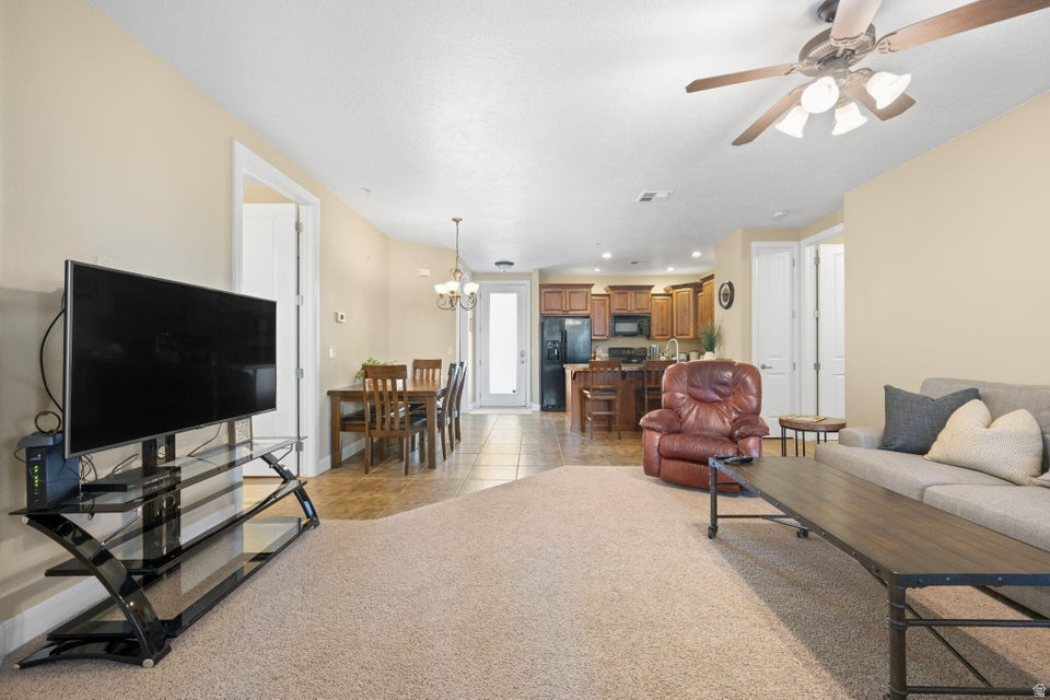 225 N COUNTRY LN #93 St George, UT 84770