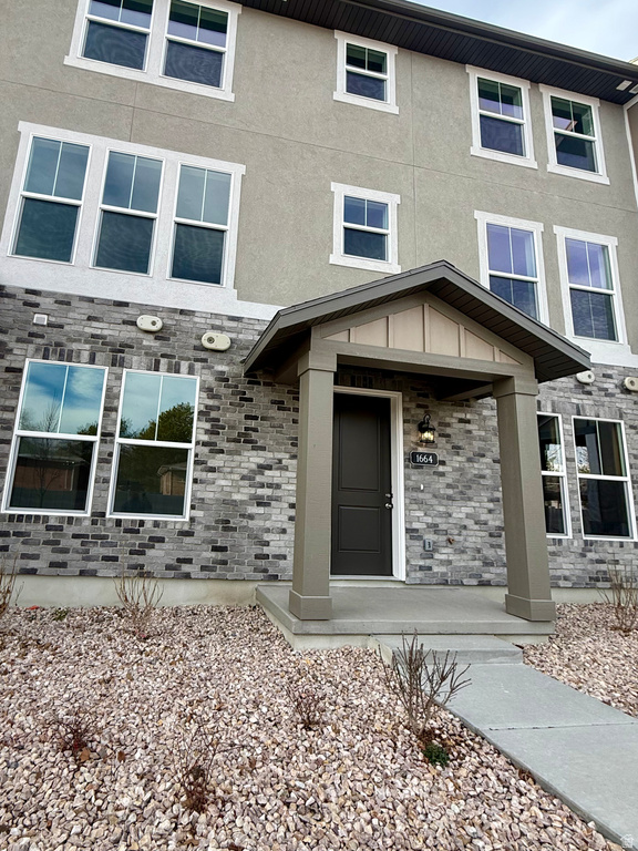 1664 N 1600 W Layton, UT 84041