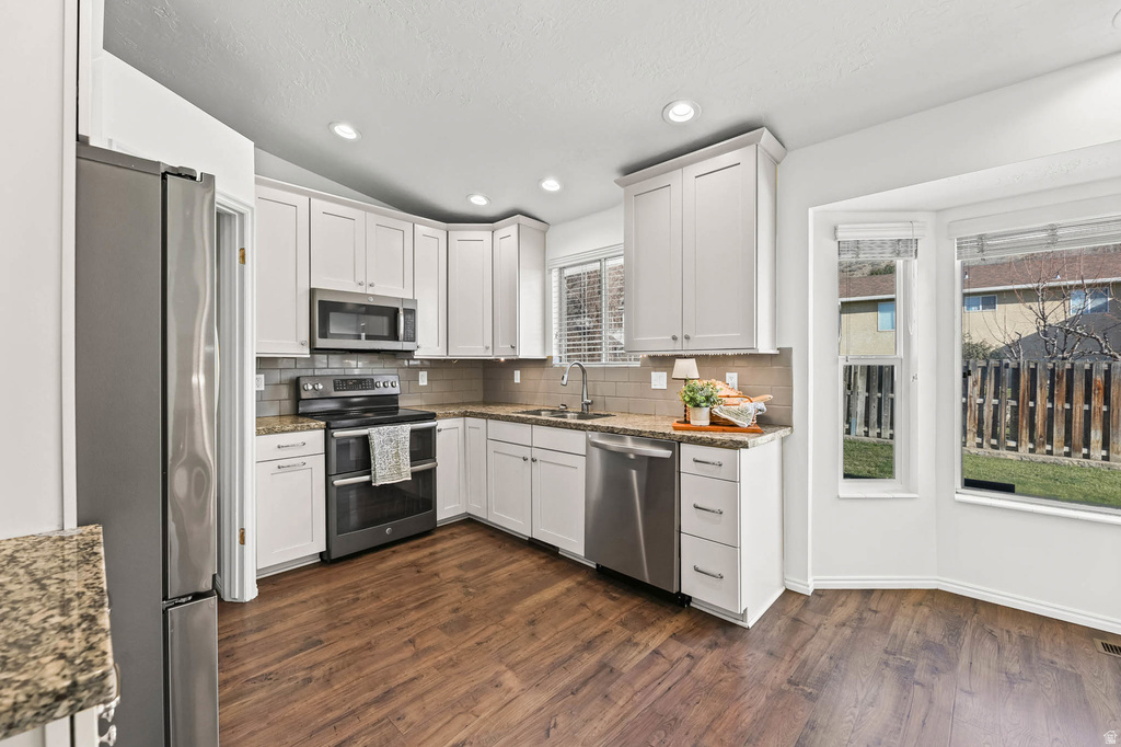 1243 S CANNON DR Farmington, UT 84025