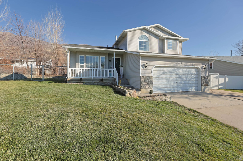 1243 S CANNON DR Farmington, UT 84025
