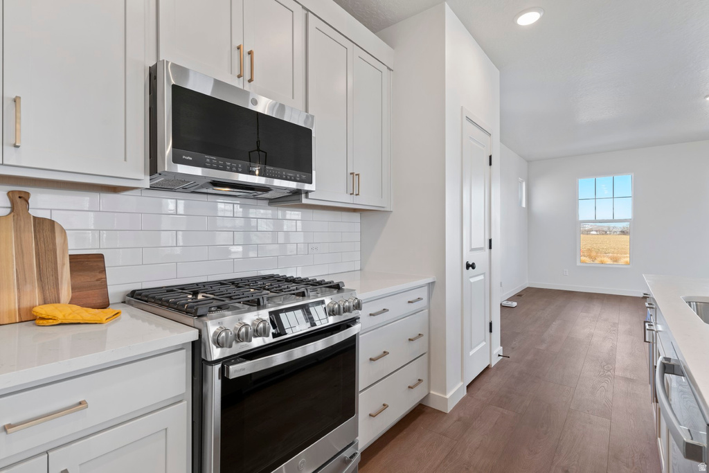 799 W HALVORSEN PKWY Saratoga Springs, UT 84045